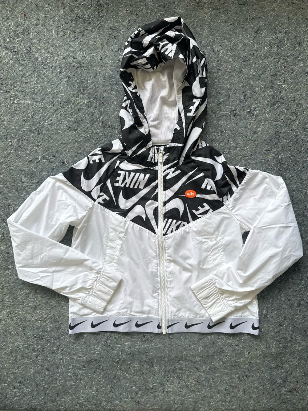 Nike XL Black White Swoosh Print Hooded Windbreaker Jacket